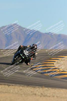 media/Dec-10-2023-SoCal Trackdays (Sun) [[0ce70f5433]]/Turn 12 (2pm)/